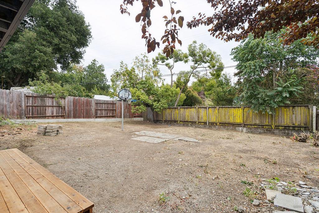 841 Benicia Road Vallejo CA 94591