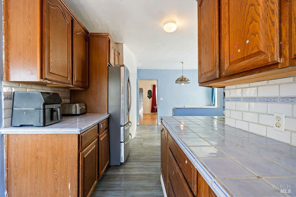 841 Benicia Road Vallejo CA 94591