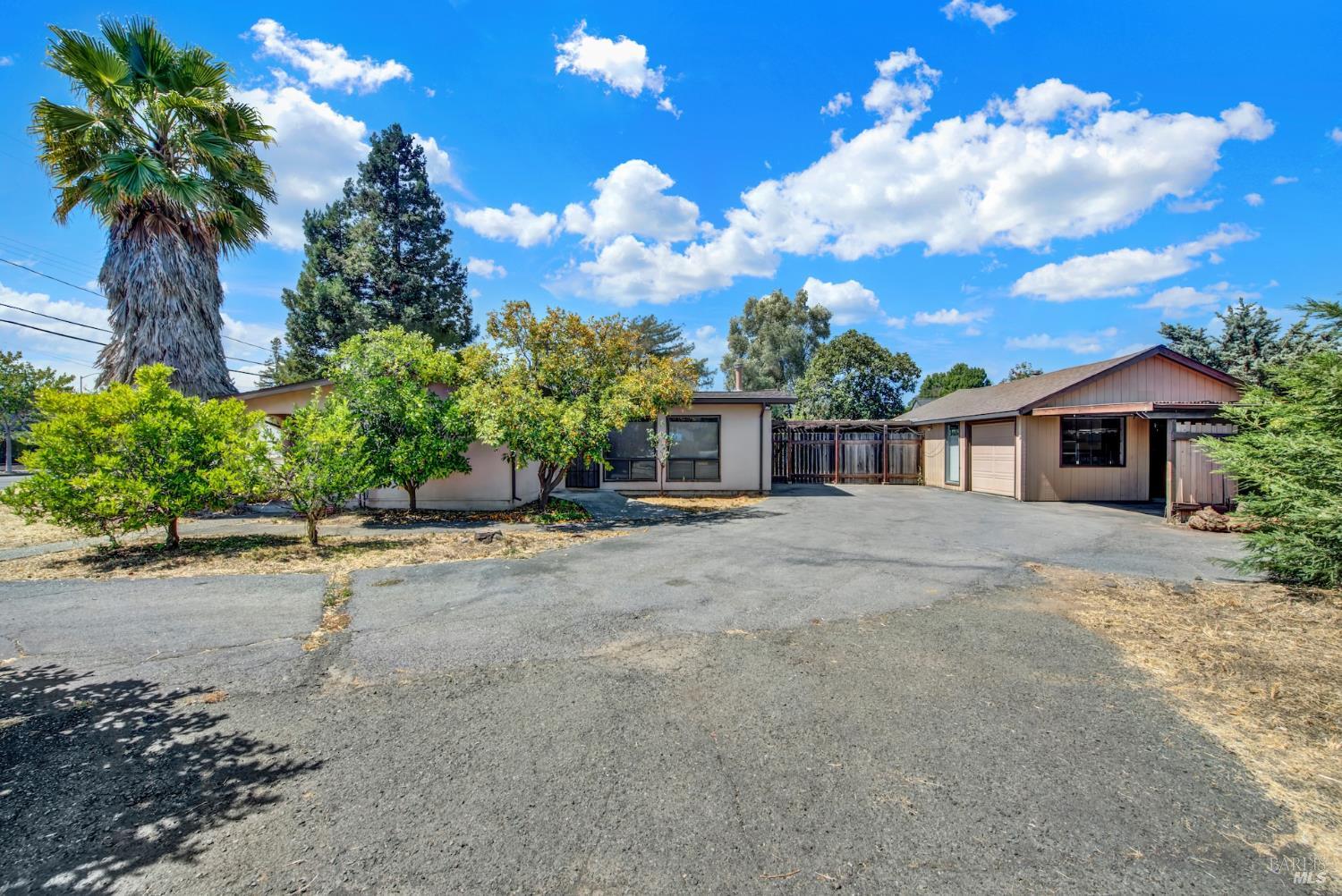 1290 Sweetbriar Drive Napa CA 94558
