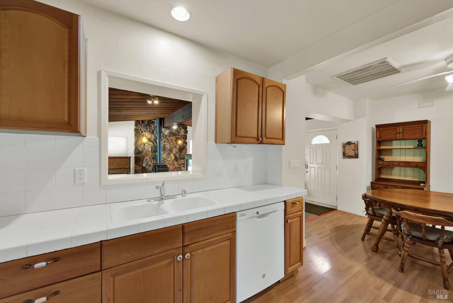 1290 Sweetbriar Drive Napa CA 94558