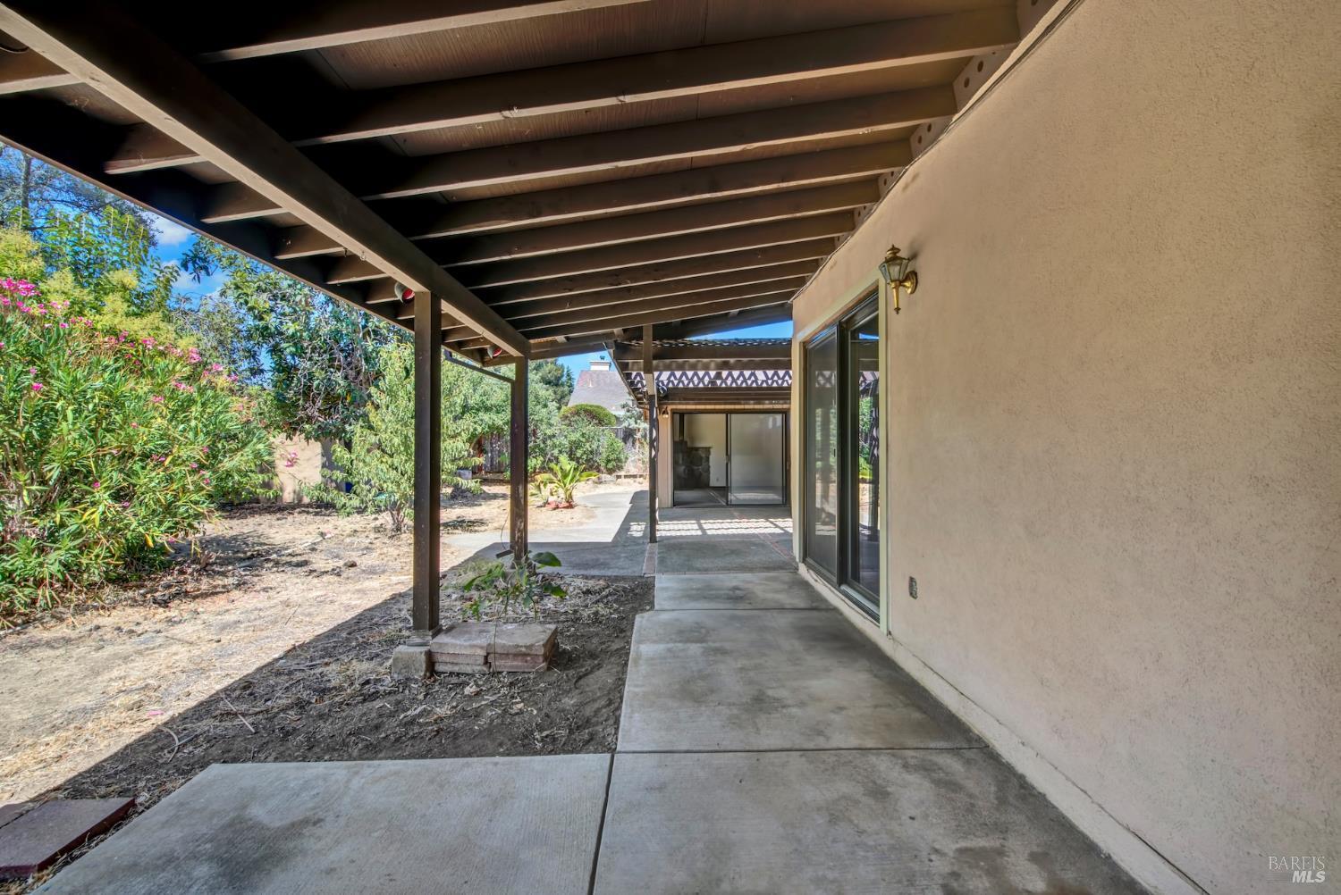 1290 Sweetbriar Drive Napa CA 94558