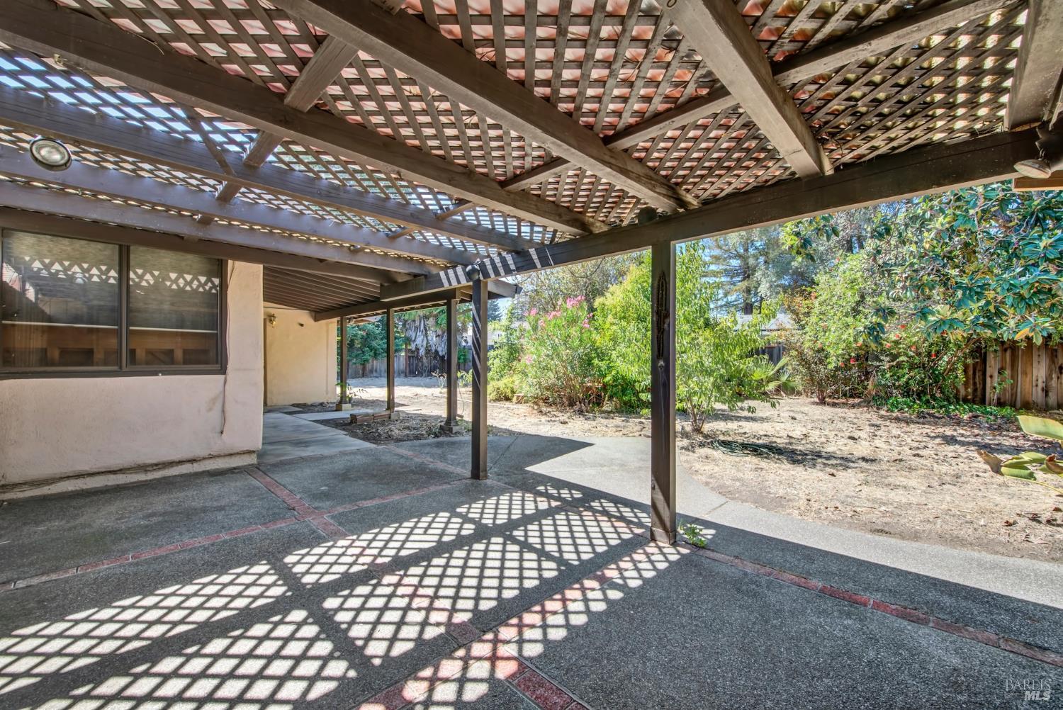 1290 Sweetbriar Drive Napa CA 94558
