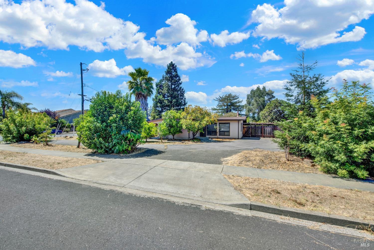1290 Sweetbriar Drive Napa CA 94558