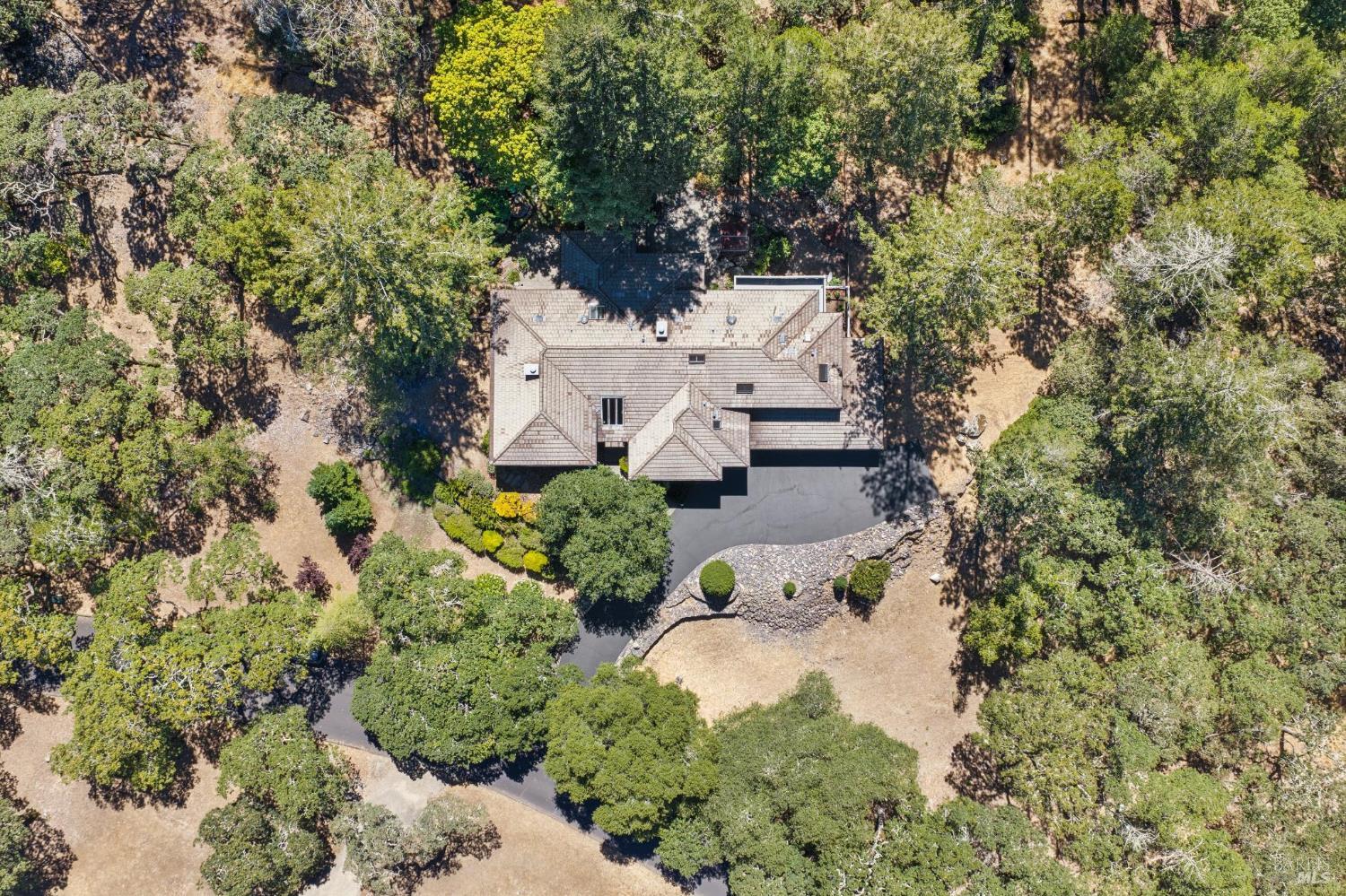 1235 White Oak Drive Santa Rosa CA 95409