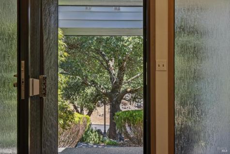 1235 White Oak Drive Santa Rosa CA 95409