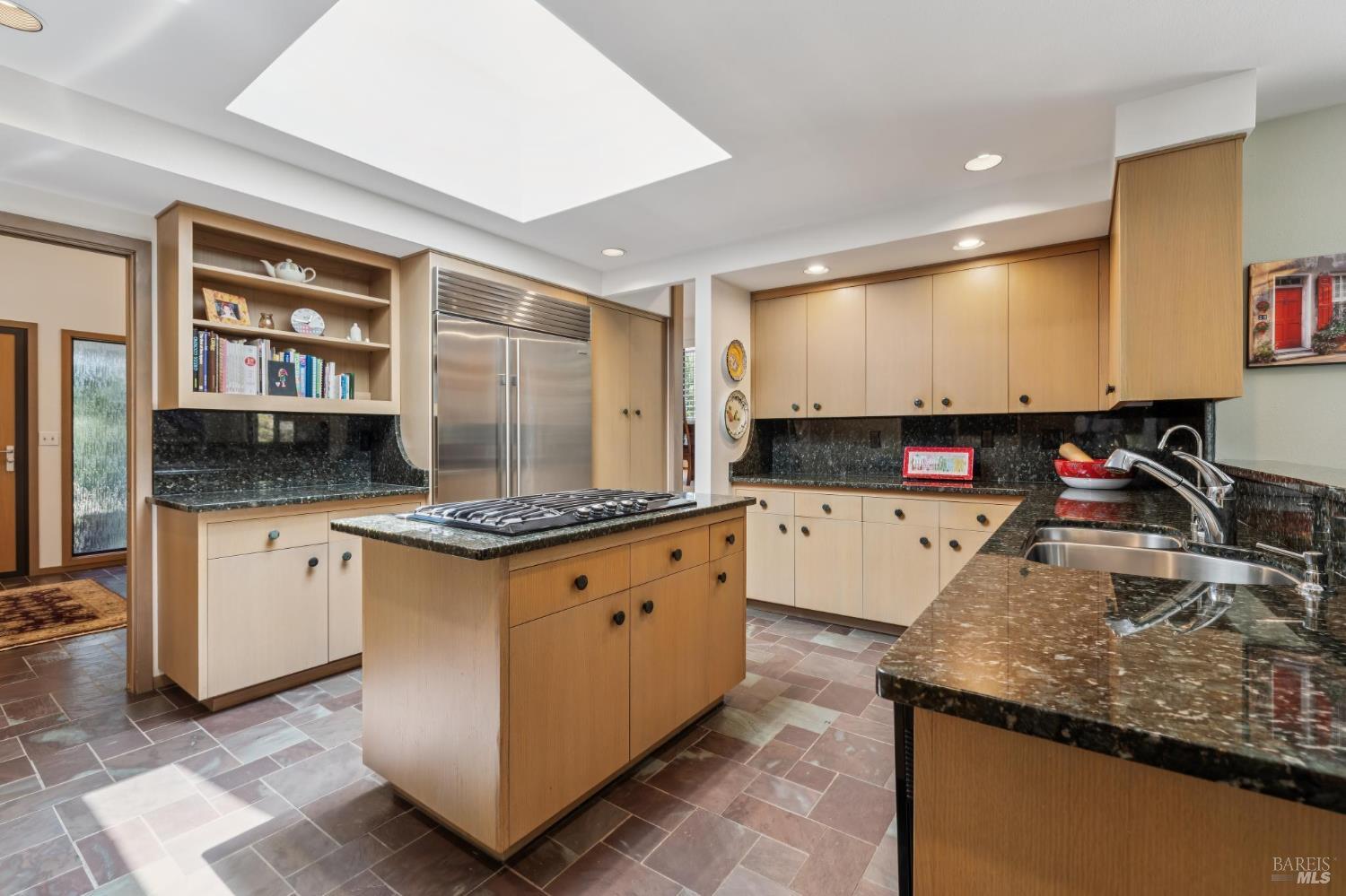 1235 White Oak Drive Santa Rosa CA 95409