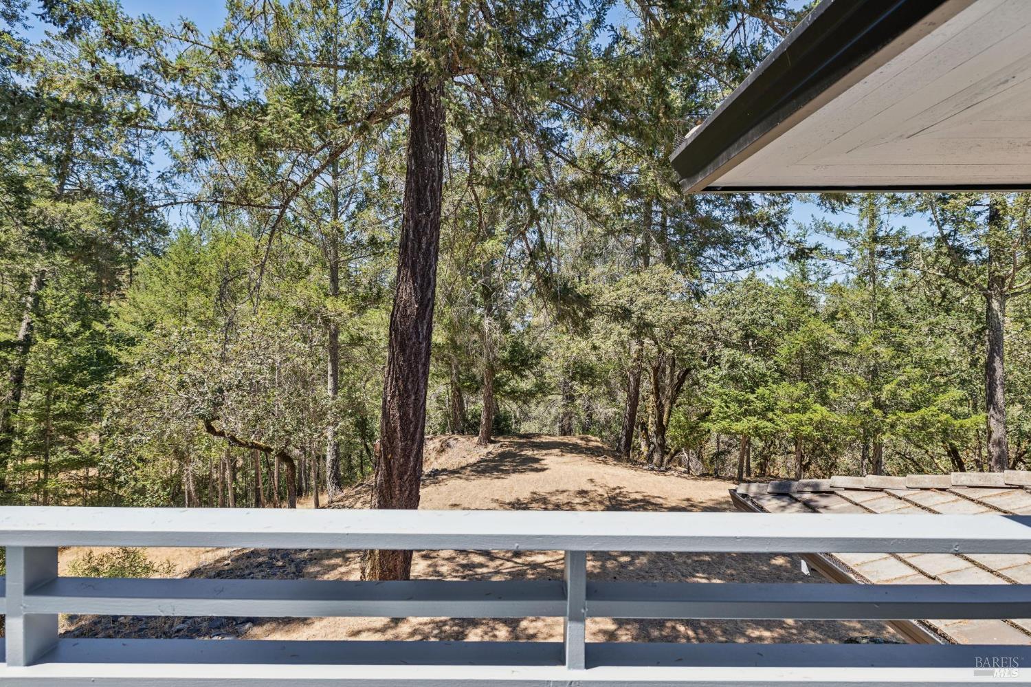 1235 White Oak Drive Santa Rosa CA 95409