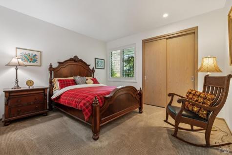 1235 White Oak Drive Santa Rosa CA 95409