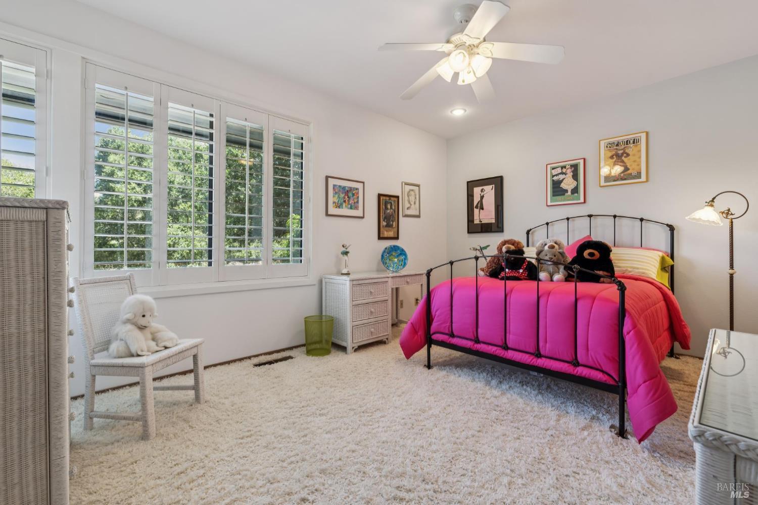 1235 White Oak Drive Santa Rosa CA 95409