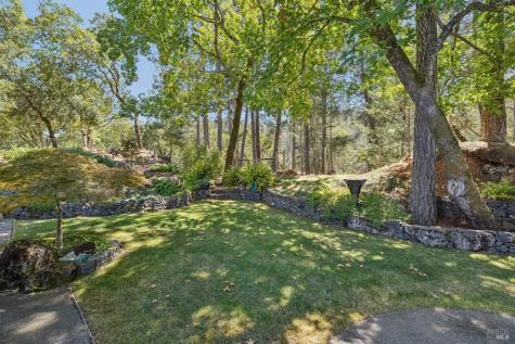 1235 White Oak Drive Santa Rosa CA 95409