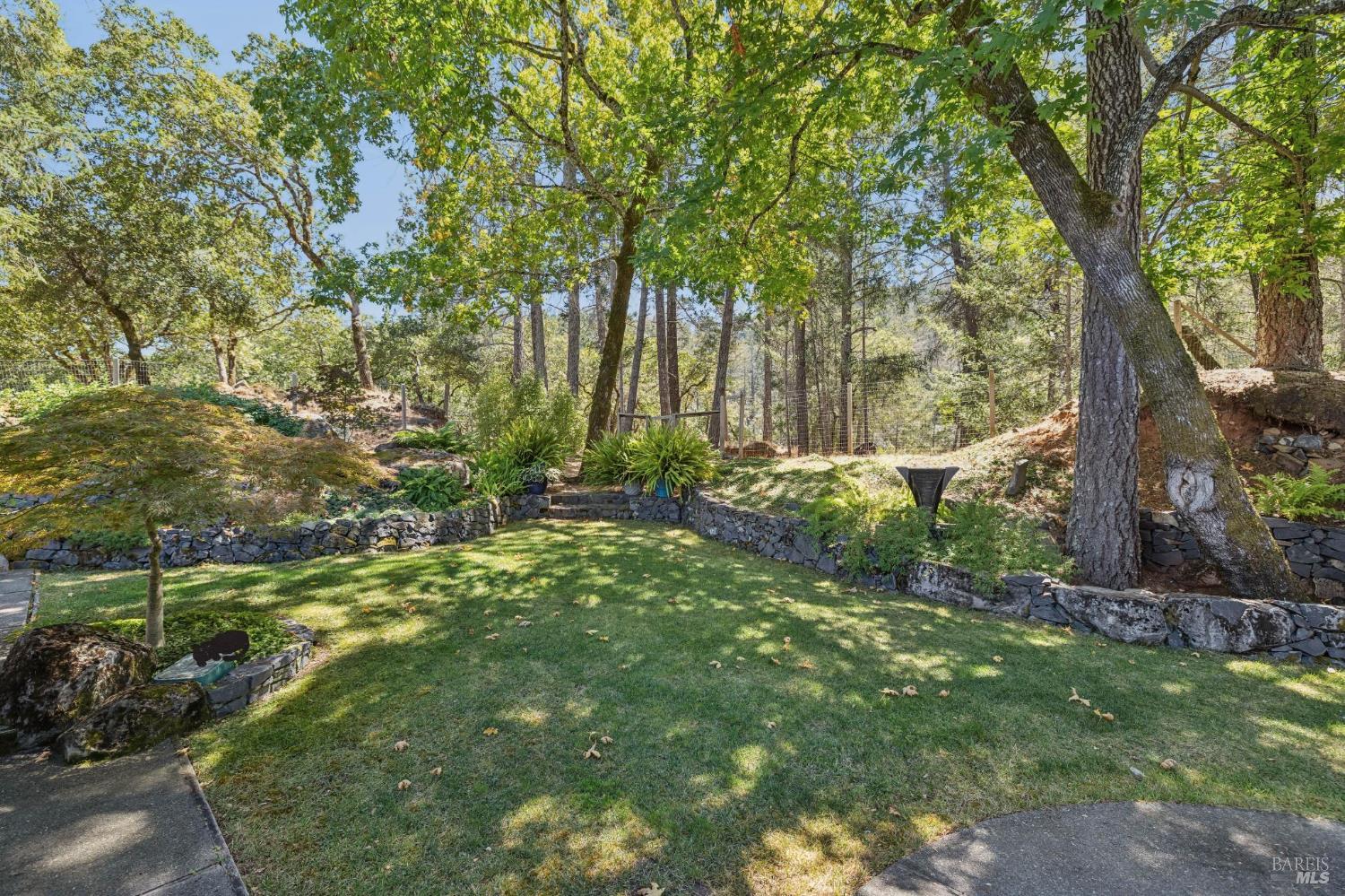 1235 White Oak Drive Santa Rosa CA 95409