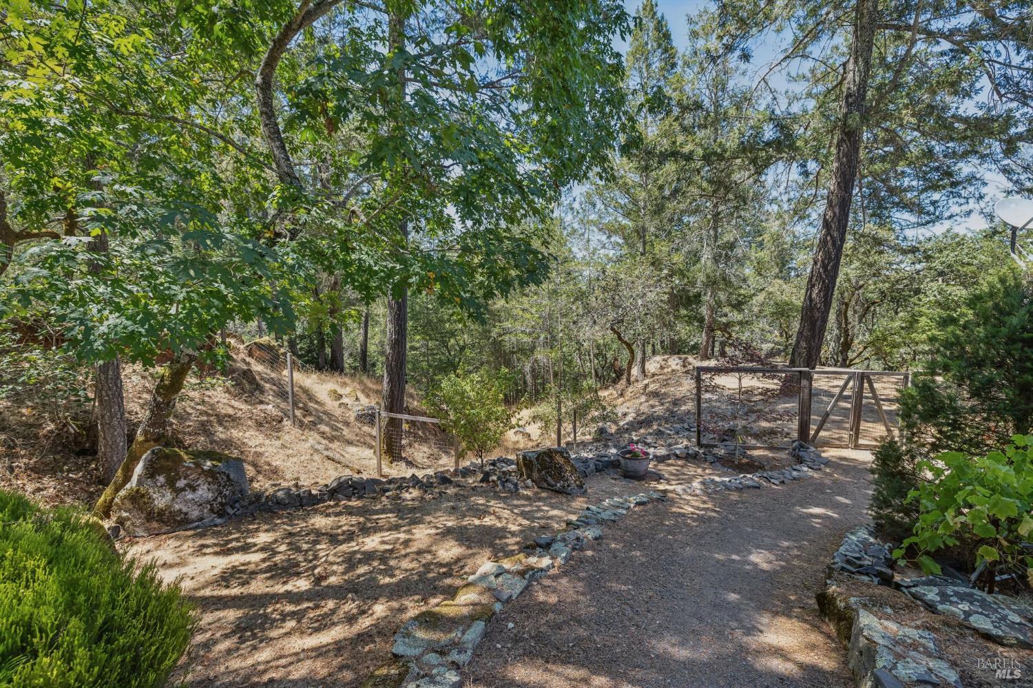 1235 White Oak Drive Santa Rosa CA 95409