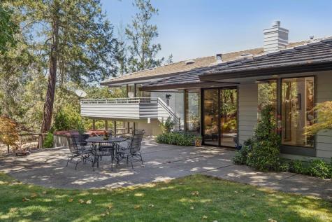 1235 White Oak Drive Santa Rosa CA 95409