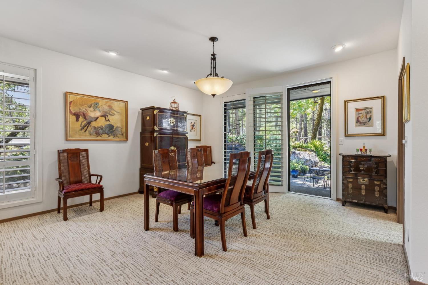 1235 White Oak Drive Santa Rosa CA 95409