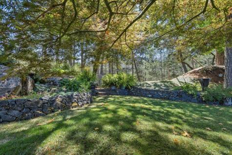 1235 White Oak Drive Santa Rosa CA 95409