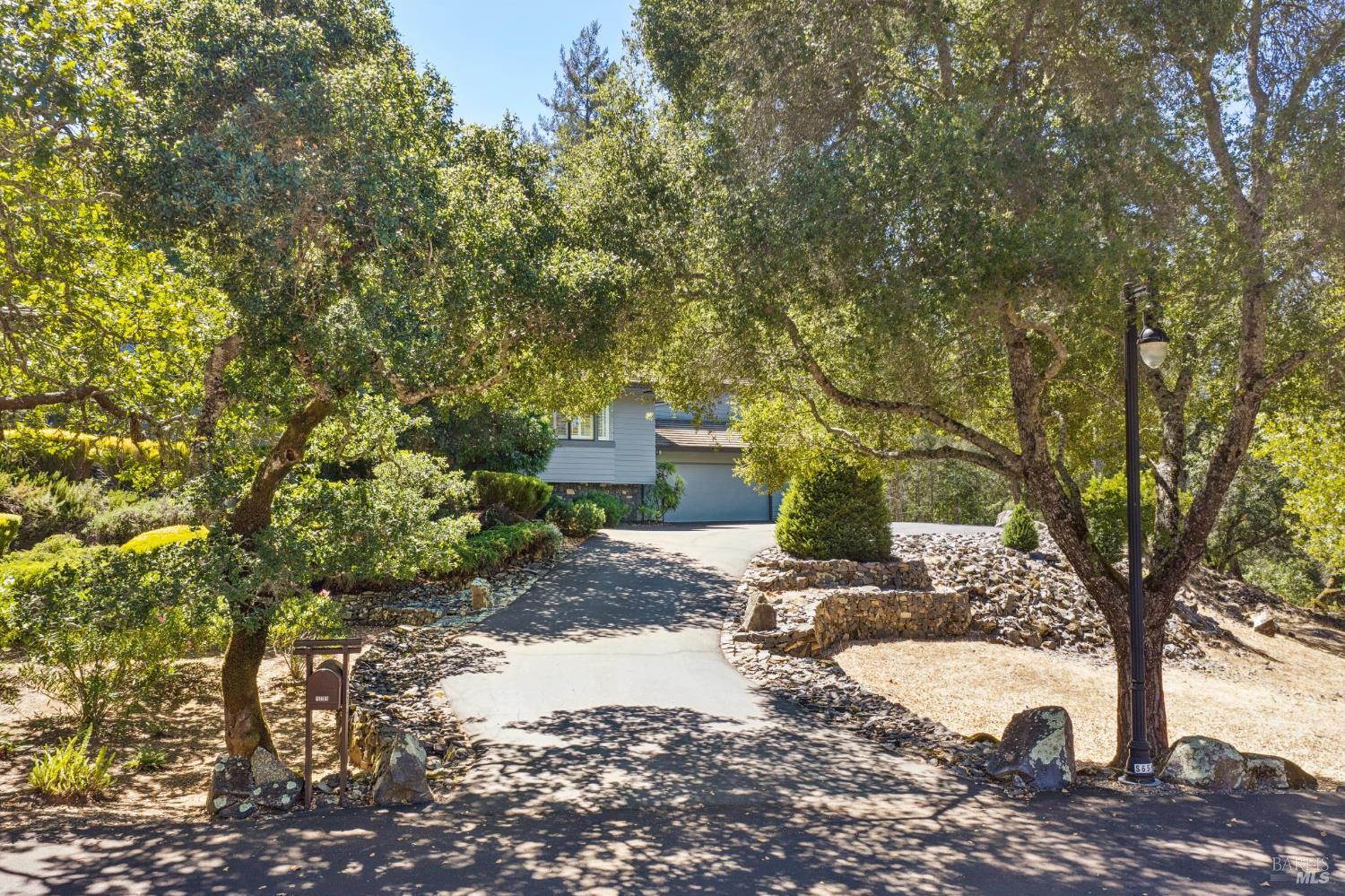 1235 White Oak Drive Santa Rosa CA 95409