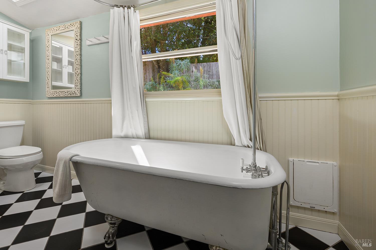 8152-8168 Grape Avenue Forestville CA 95436