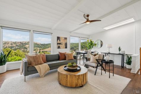 1125 Meadowcrest Drive Corte Madera CA 94925