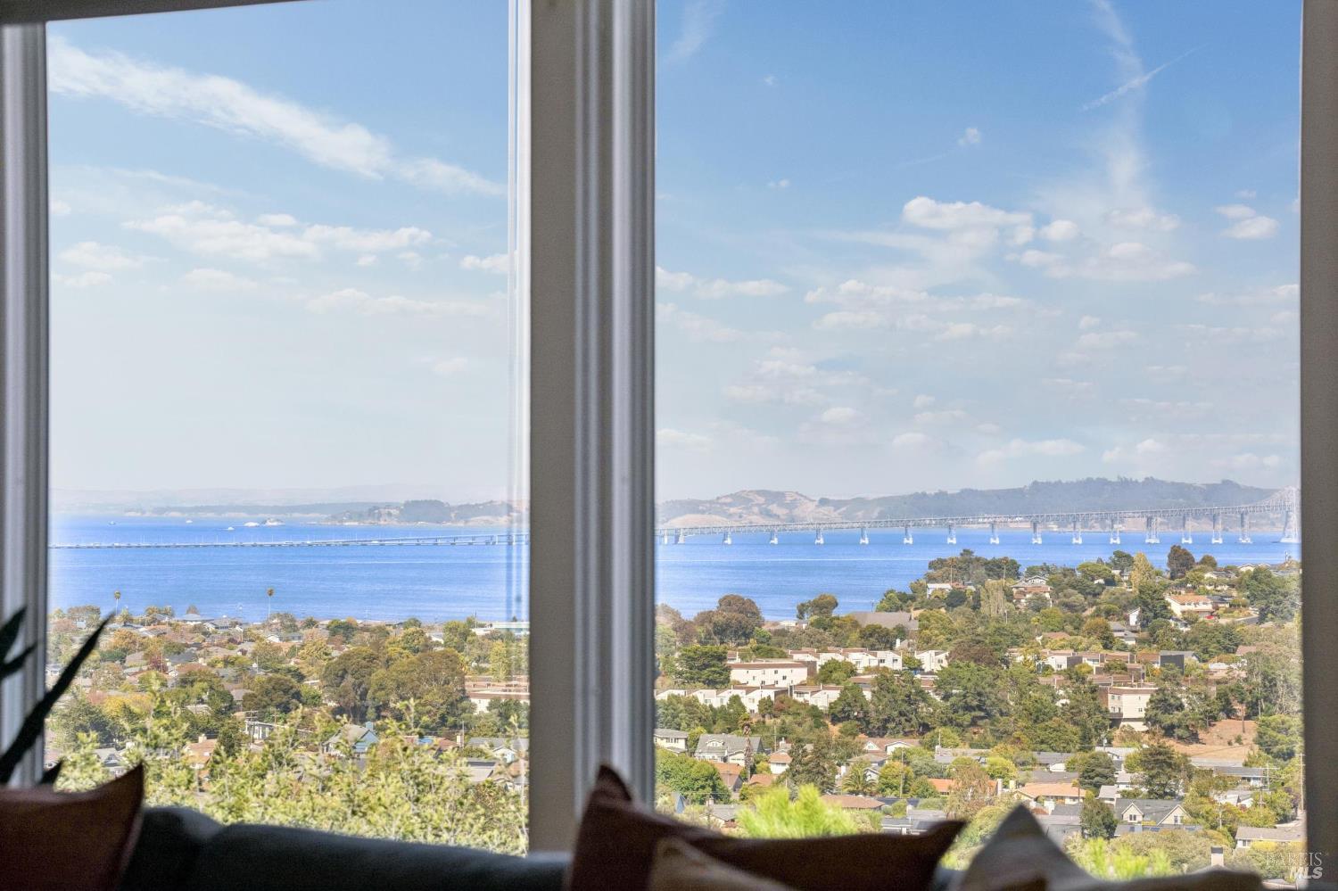 1125 Meadowcrest Drive Corte Madera CA 94925