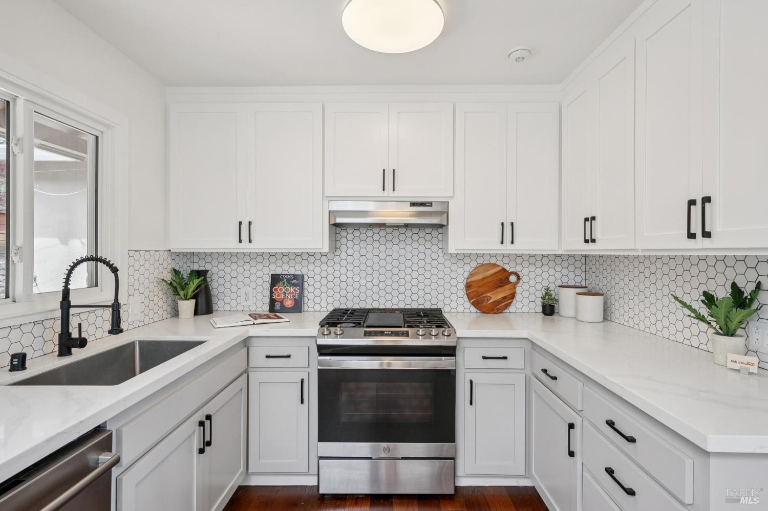 1125 Meadowcrest Drive Corte Madera CA 94925