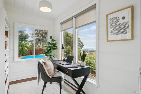 1125 Meadowcrest Drive Corte Madera CA 94925