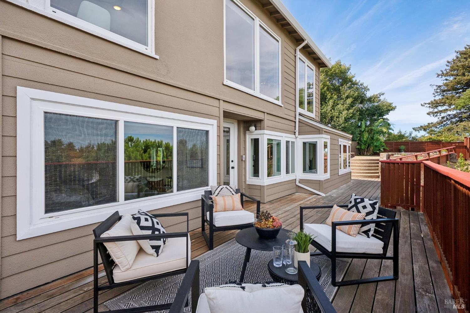 1125 Meadowcrest Drive Corte Madera CA 94925