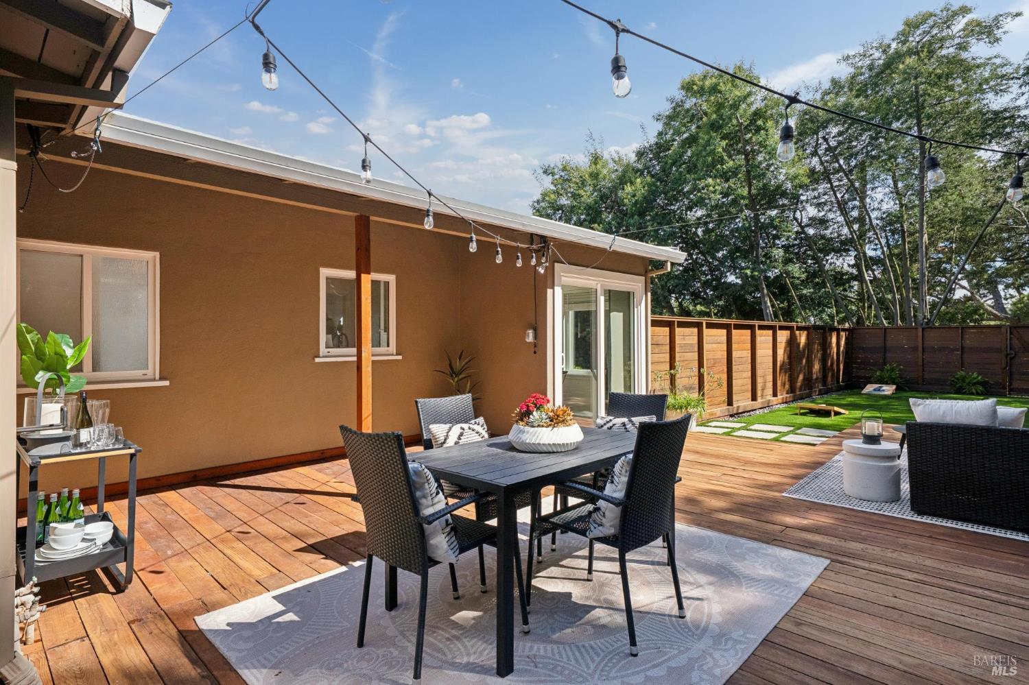 1125 Meadowcrest Drive Corte Madera CA 94925