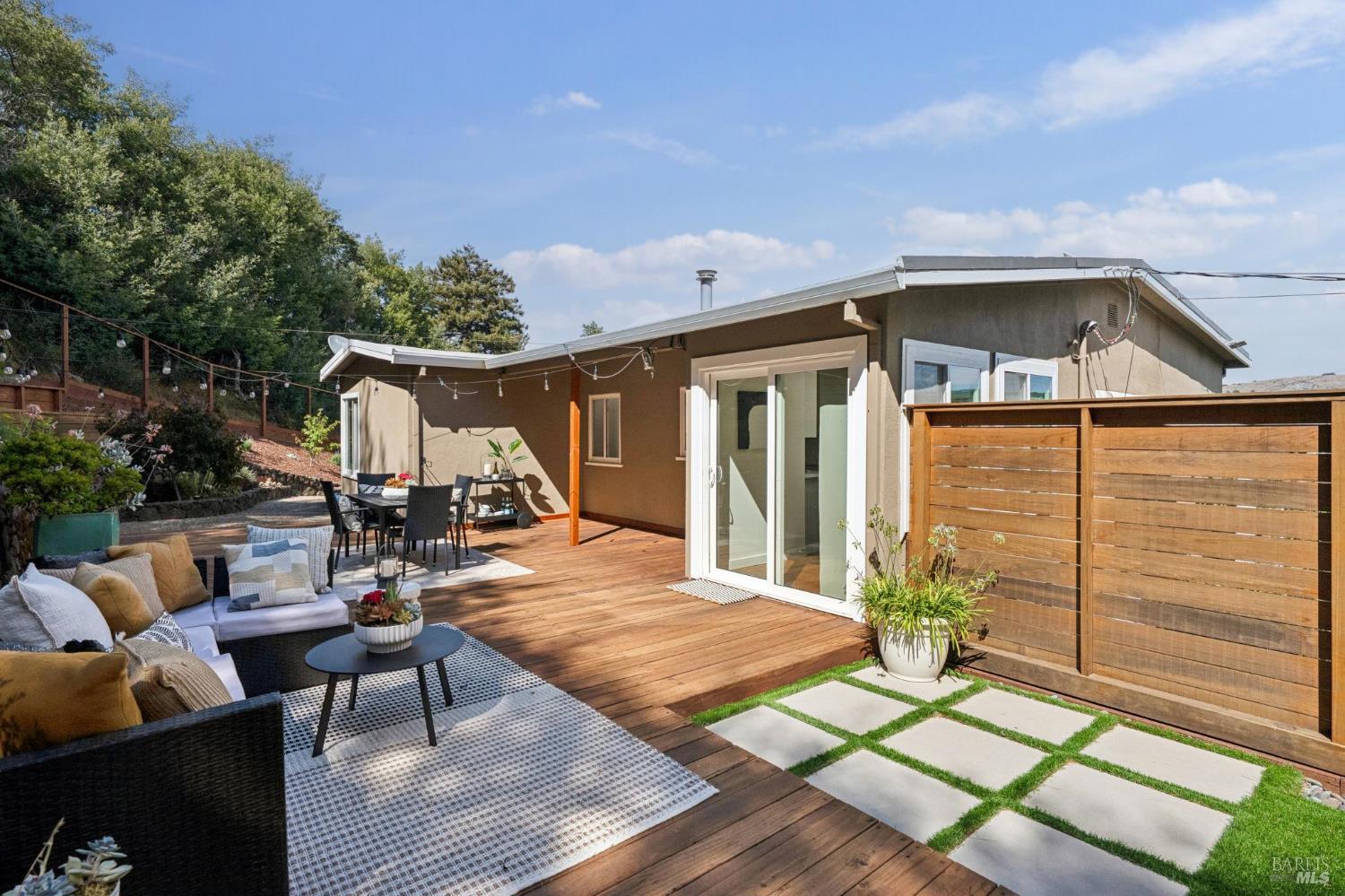 1125 Meadowcrest Drive Corte Madera CA 94925