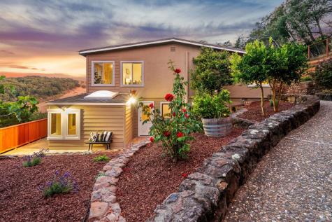 1125 Meadowcrest Drive Corte Madera CA 94925