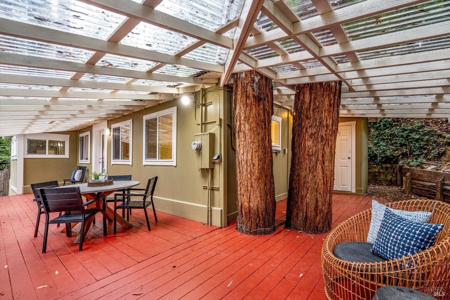 15300 Canyon 3 Road Rio Nido CA 95471