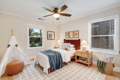 610 La Verne Avenue Santa Rosa CA 95404