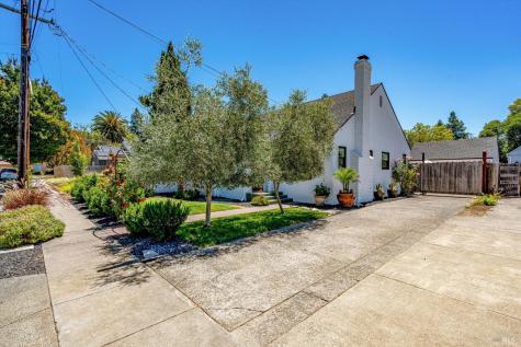 610 La Verne Avenue Santa Rosa CA 95404