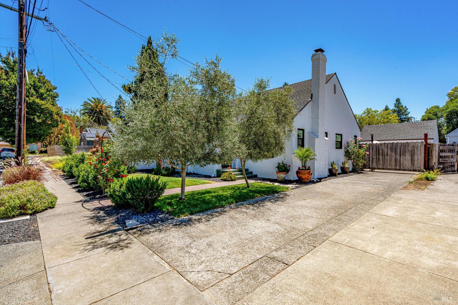 610 La Verne Avenue Santa Rosa CA 95404