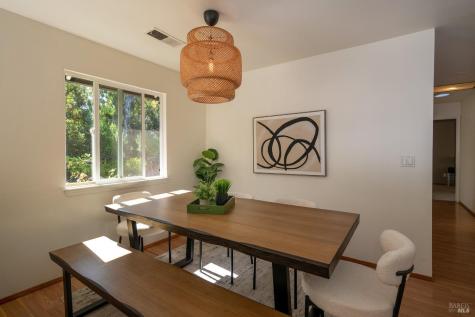 1924 Lariat Street Santa Rosa CA 95403