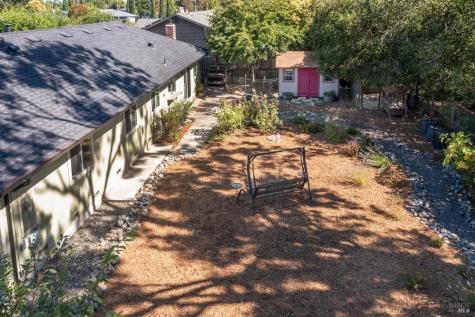 1924 Lariat Street Santa Rosa CA 95403