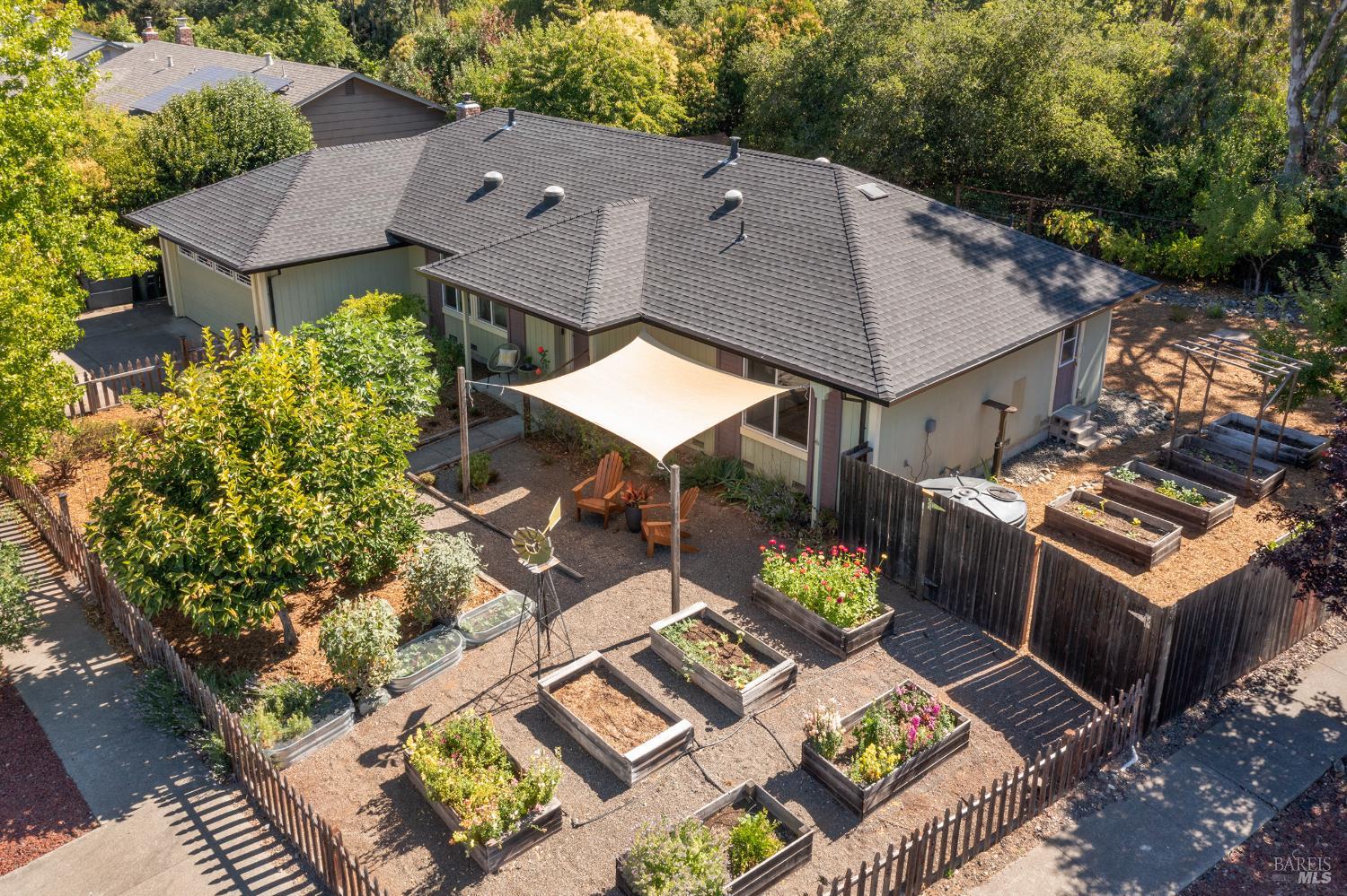 1924 Lariat Street Santa Rosa CA 95403