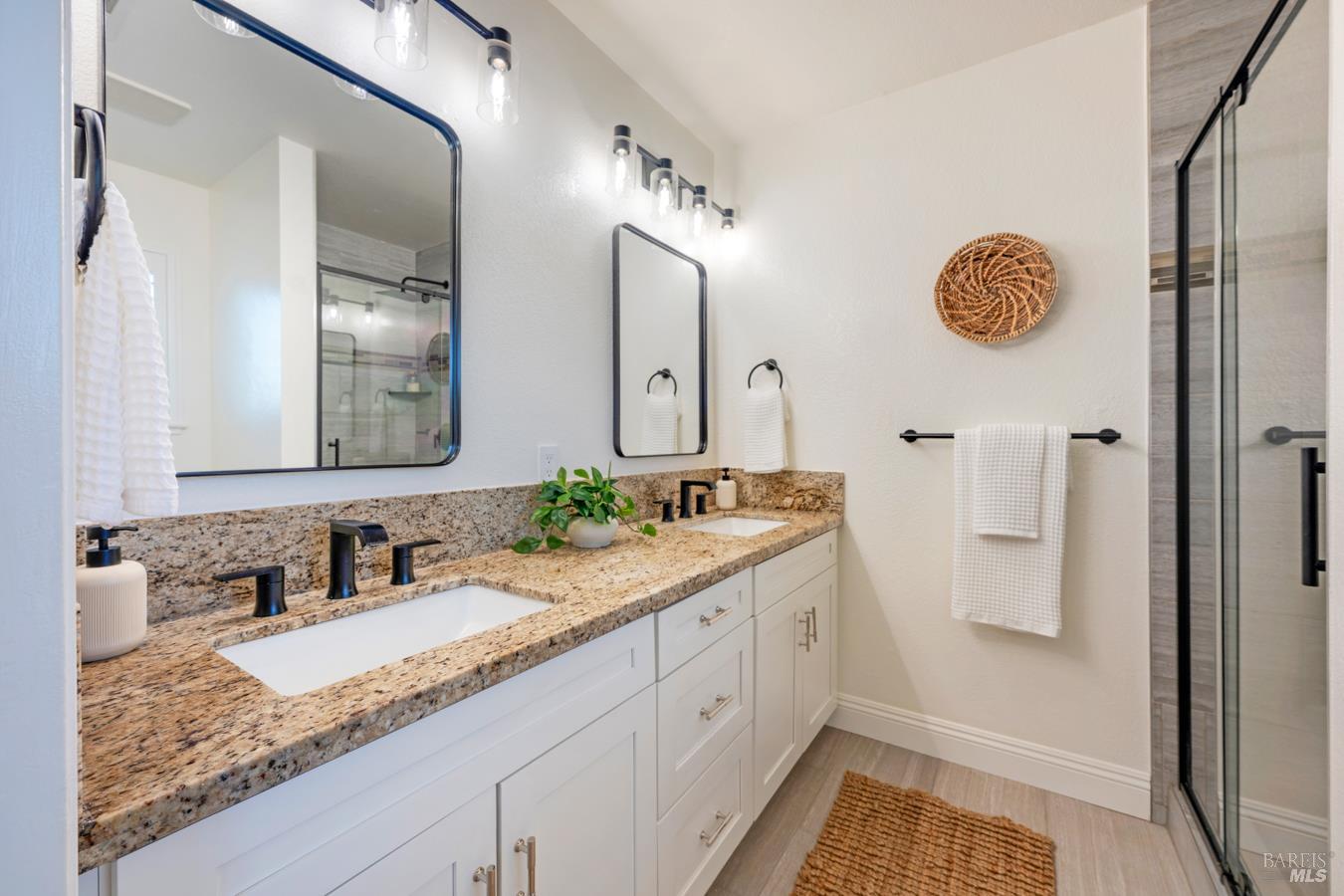 1136 Navarro Street Santa Rosa CA 95401