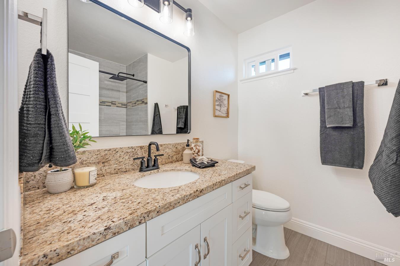 1136 Navarro Street Santa Rosa CA 95401