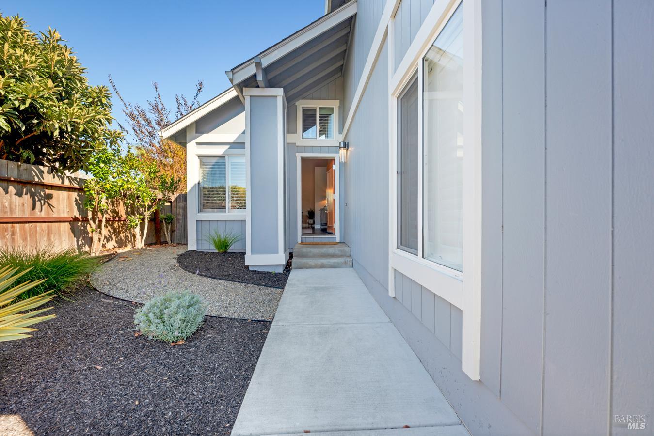 1136 Navarro Street Santa Rosa CA 95401