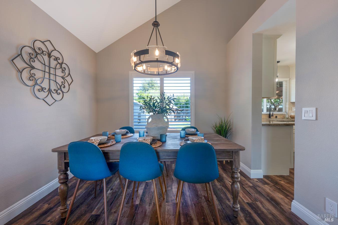 1136 Navarro Street Santa Rosa CA 95401