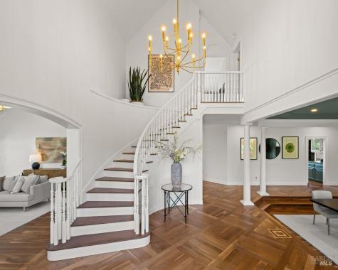 82 Mcnear Drive San Rafael CA 94901