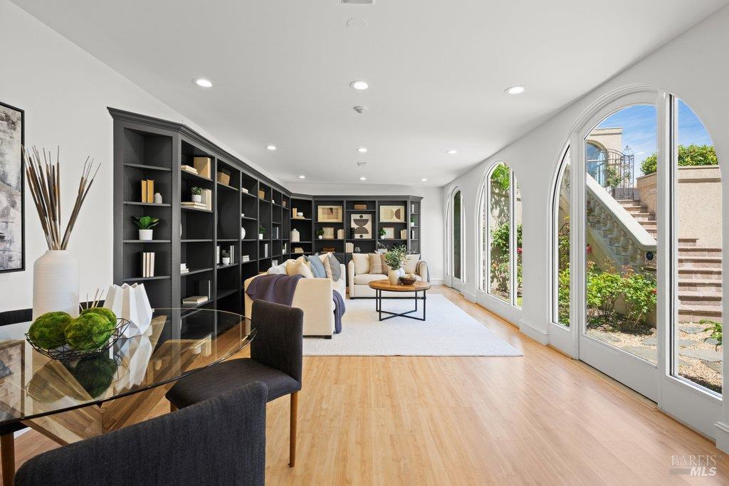 82 Mcnear Drive San Rafael CA 94901