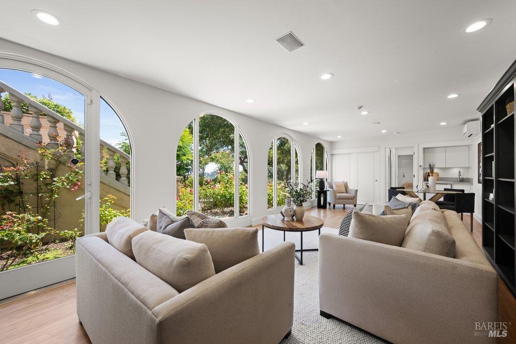82 Mcnear Drive San Rafael CA 94901