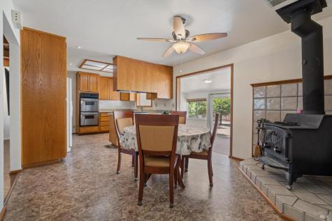 5519 Kay Drive Windsor CA 95492