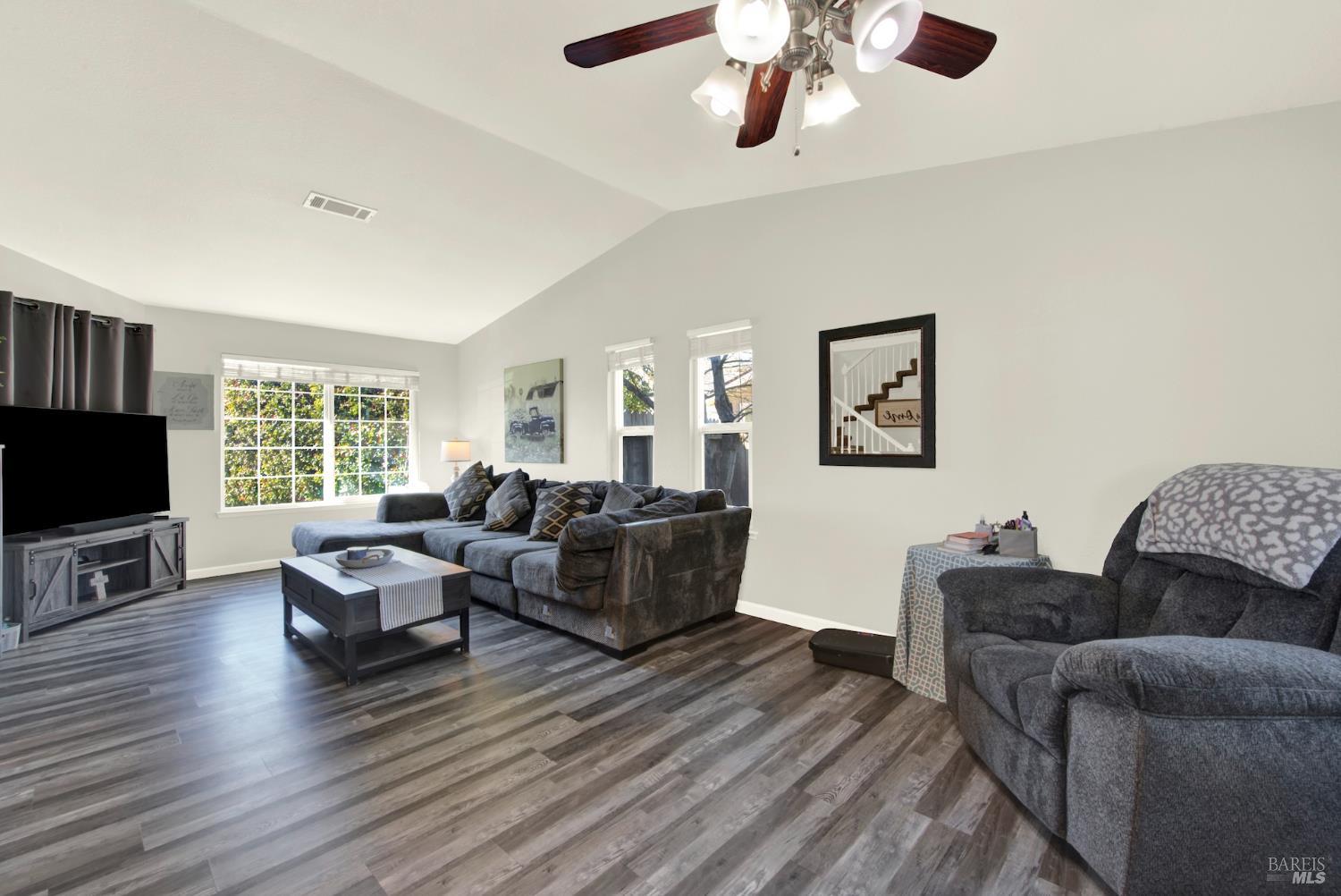 369 Kendrick Lane Vacaville CA 95687