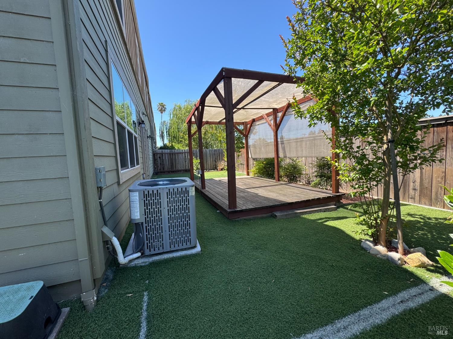 2021 Ravello Way Santa Rosa CA 95403