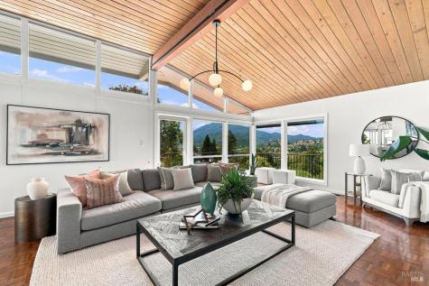 64 Via La Cumbre Greenbrae CA 94904