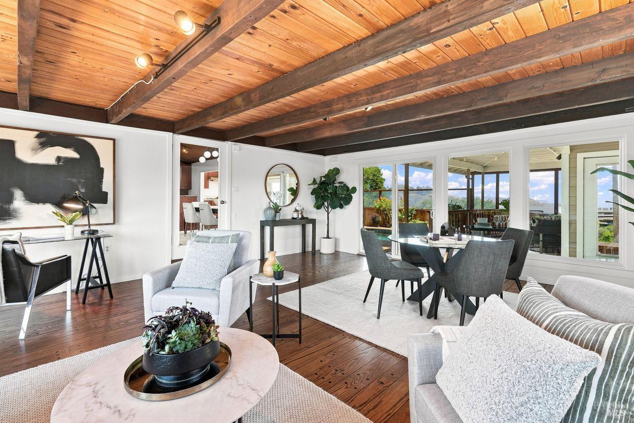 64 Via La Cumbre Greenbrae CA 94904