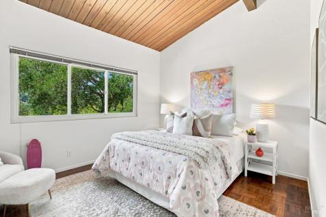 64 Via La Cumbre Greenbrae CA 94904