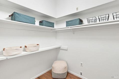 64 Via La Cumbre Greenbrae CA 94904